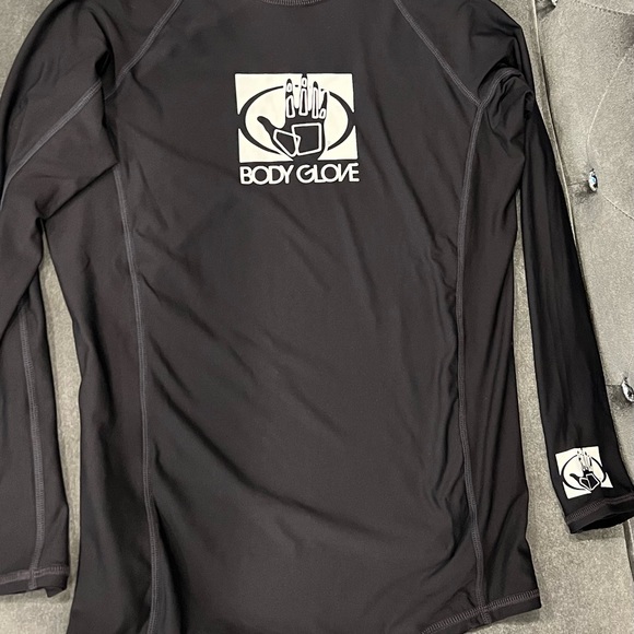 Body Glove swim Shirt performance sun protection black swim shirt long sleeves - Picture 2 of 6